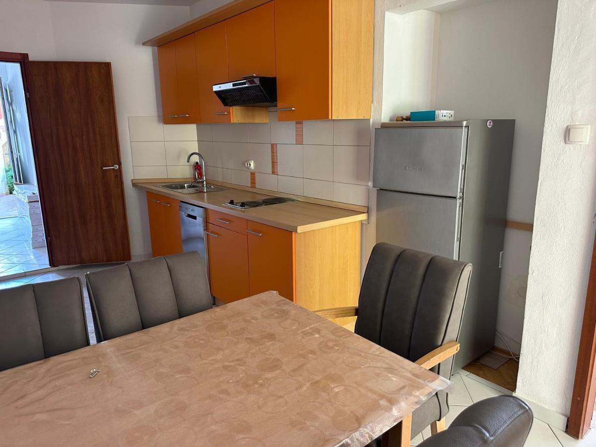 LjubačApp 4 - 6 Persons Direct On The Seaside, 1St Floor公寓 外观 照片