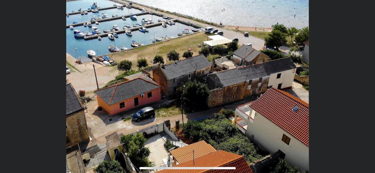 LjubačApp 4 - 6 Persons Direct On The Seaside, 1St Floor公寓 外观 照片